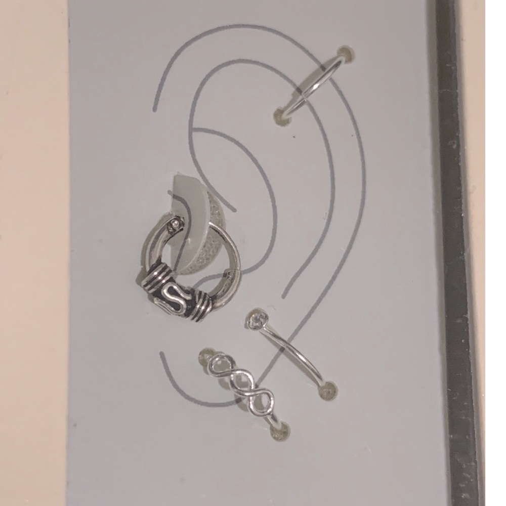 *NIB* Sterling Silver .925 4 Piece Cartilage Piercing Earring